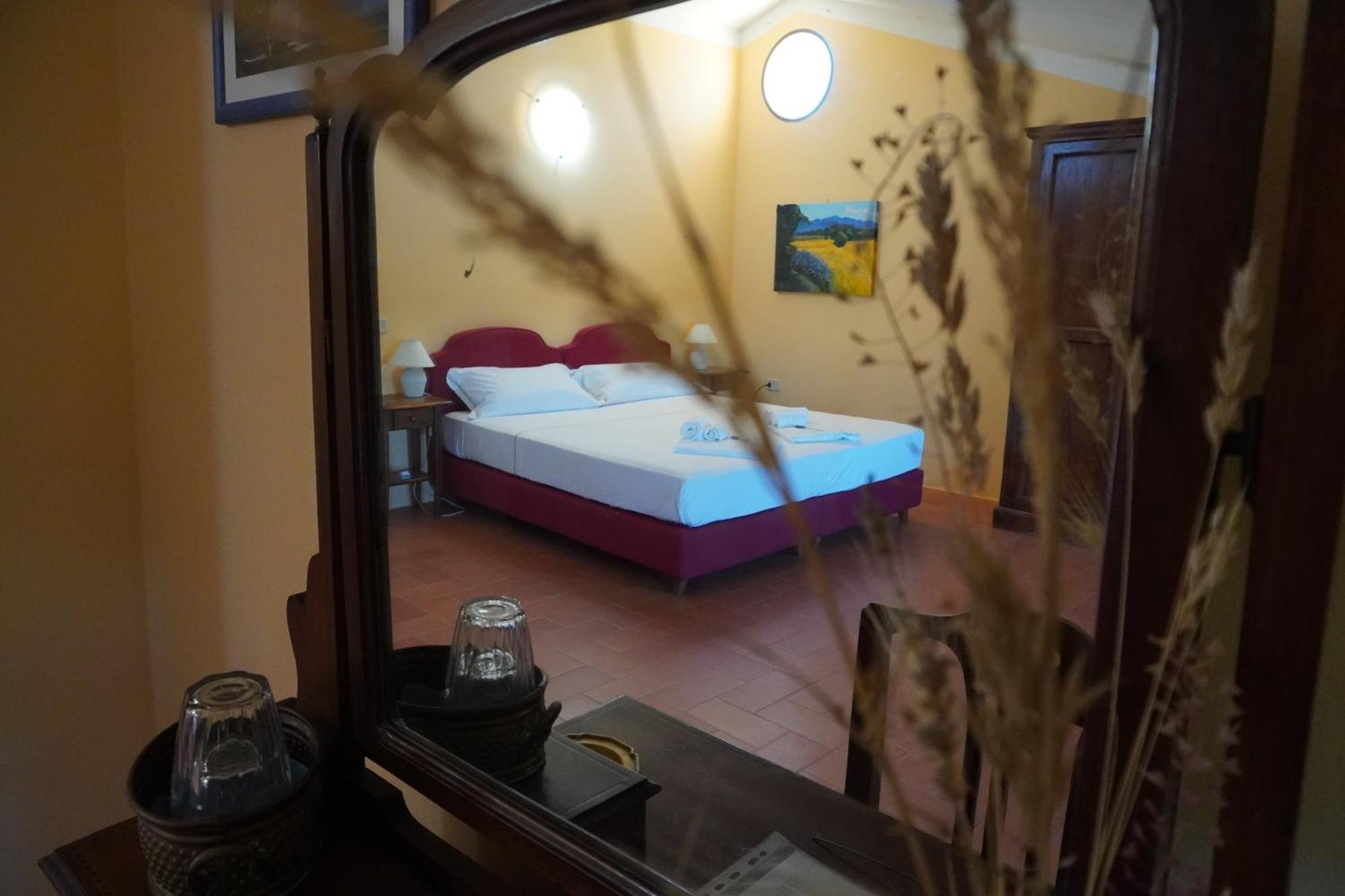 Agriturismo Podere Santa Virginia Албиния Екстериор снимка